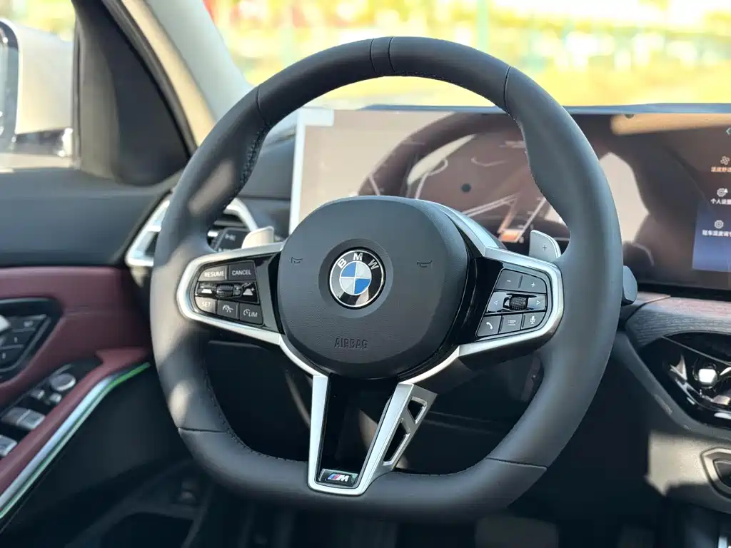 BMW 3 Series 2023