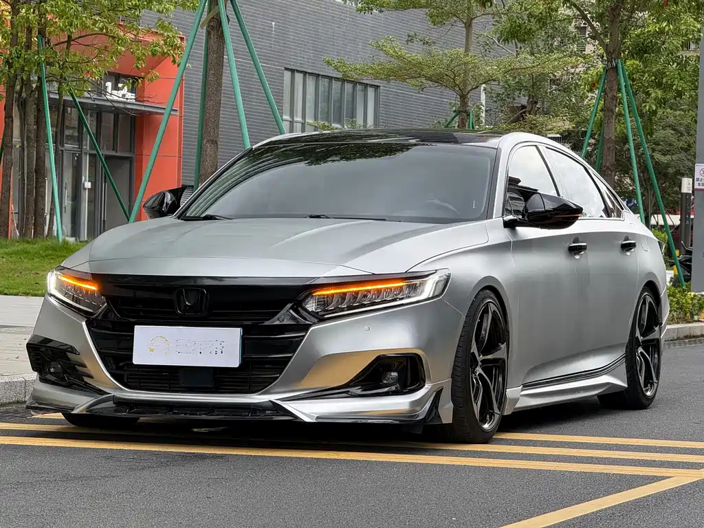 Honda Accord 2022 — фото 1