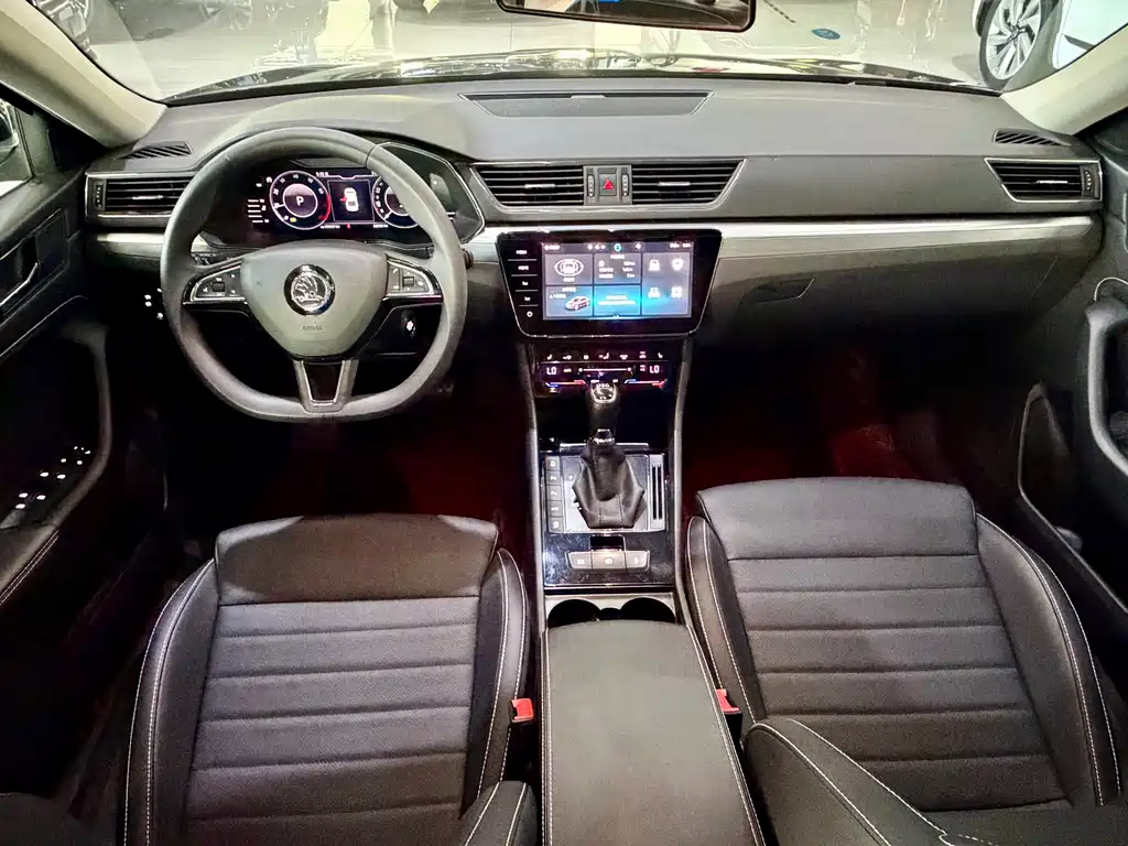 Skoda Superb 2023
