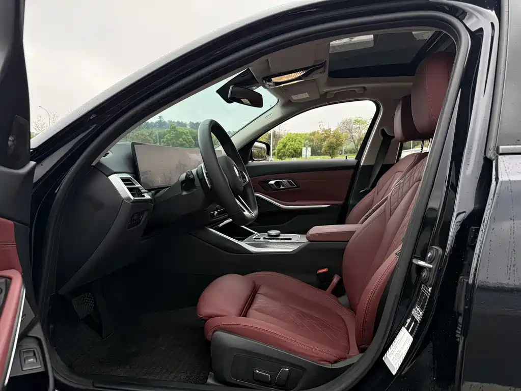 BMW 3 Series 2025