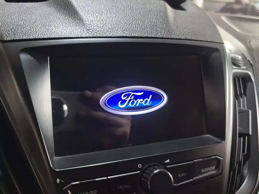 Ford Tourneo 2016 — фото 13