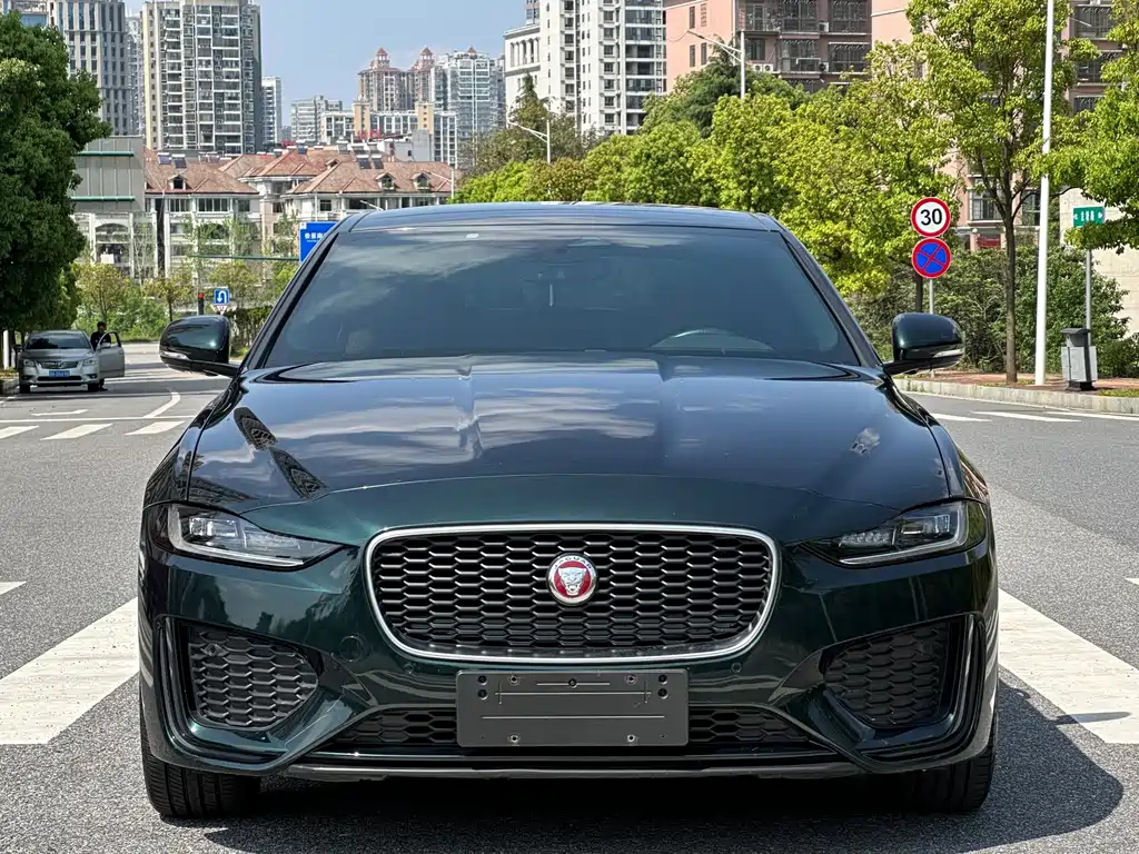 Jaguar XEL 2023 — фото 2