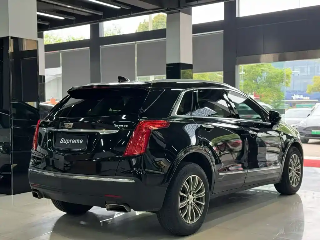 Cadillac XT5 2017 — фото 4