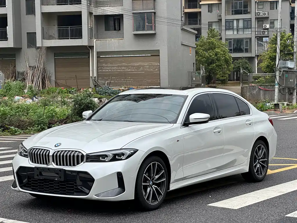 BMW 3 Series 2024