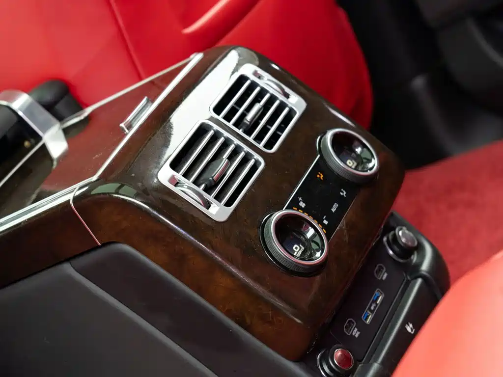 Land Rover Range Rover 2020 — фото 12