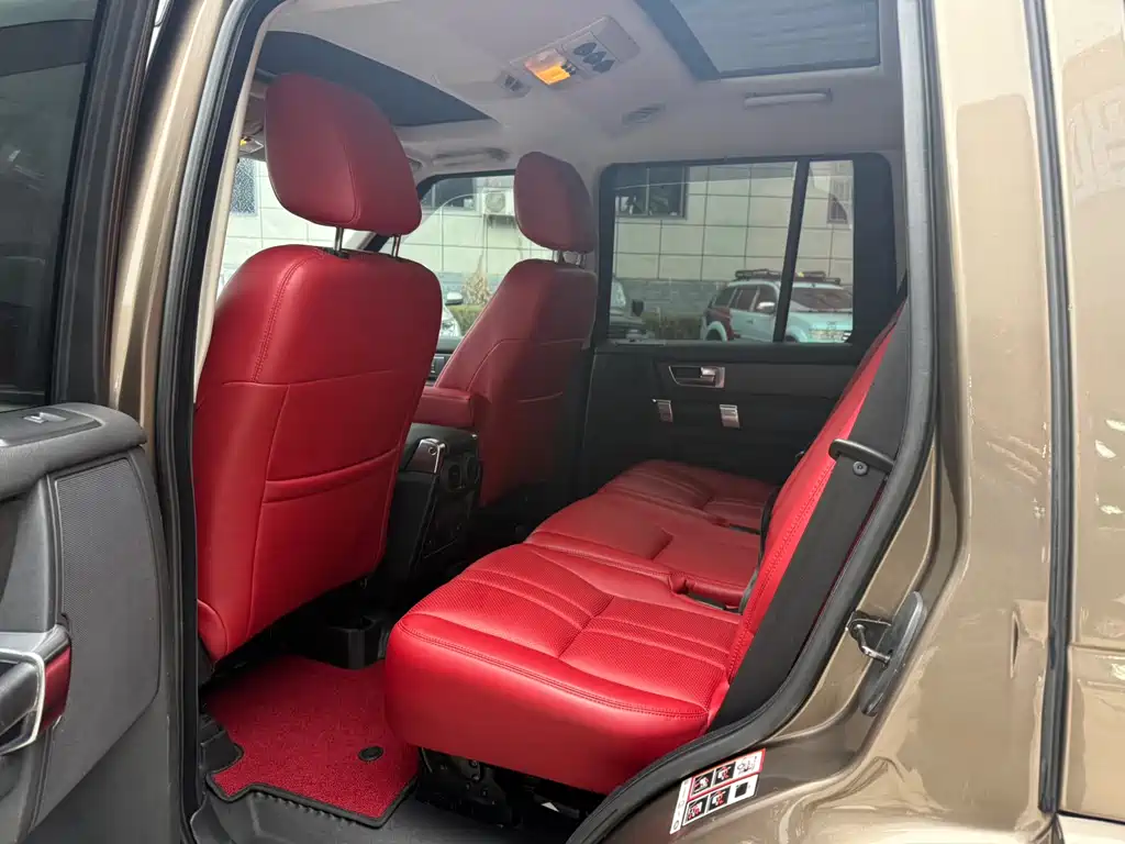 Land Rover Discovery 2013