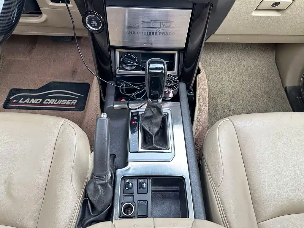 Toyota Prado 2017 — фото 19