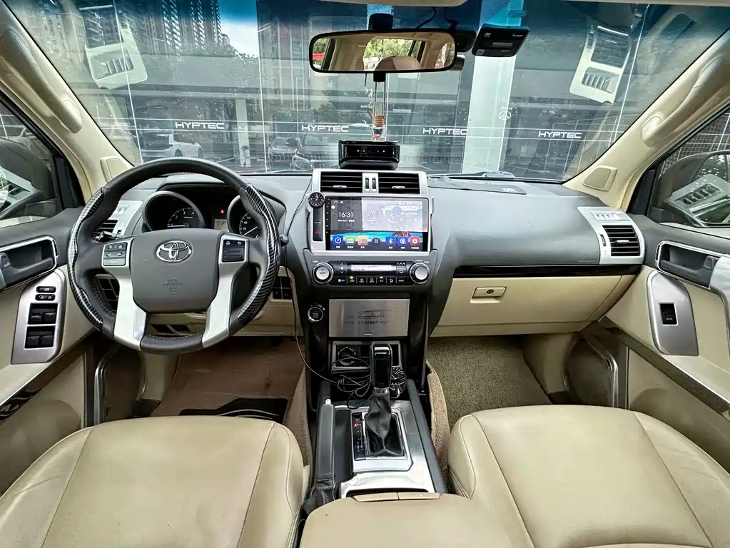 Toyota Prado 2017 — фото 9