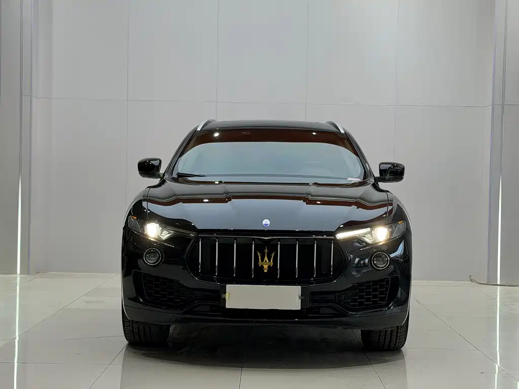 Maserati Levante 2016 — фото 1