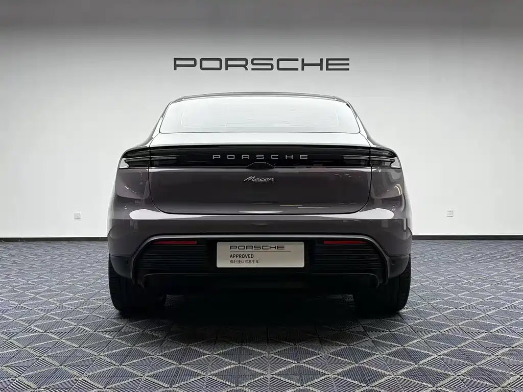 Porsche Macan New Energy 2025 — фото 12