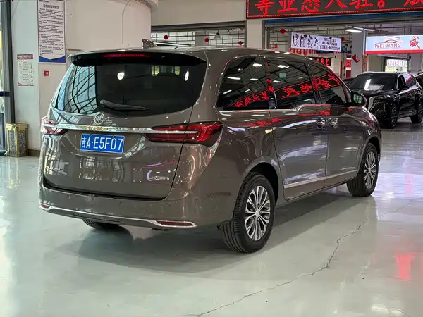 Buick GL8 2022