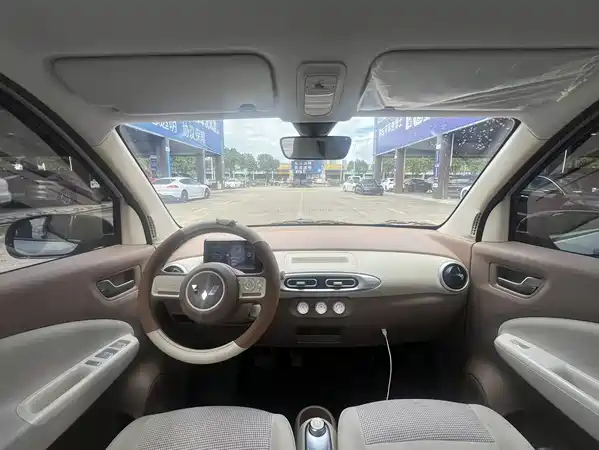 Wuling Hongguang MINIEV 2025