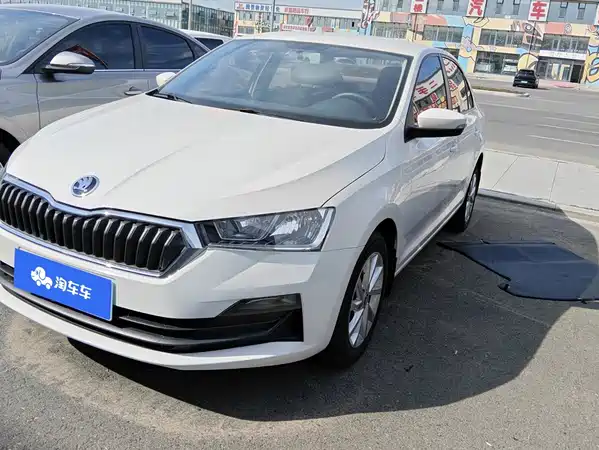 Skoda Rapid 2021