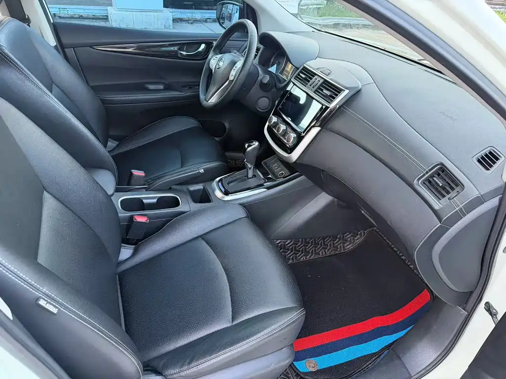 Nissan Tiida 2022