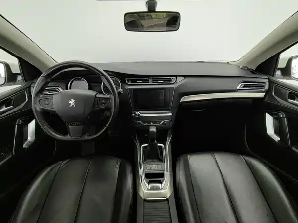 Peugeot 408 2017