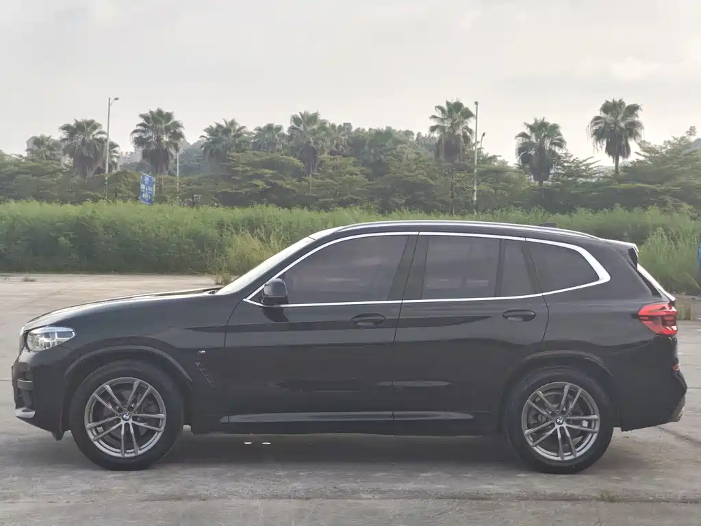 BMW X3 2021