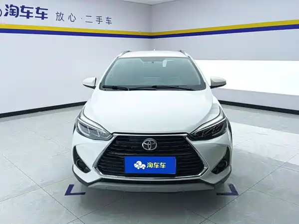 Toyota Yaris L 2021