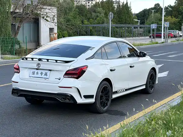 MG MG5 Scorpio 2022