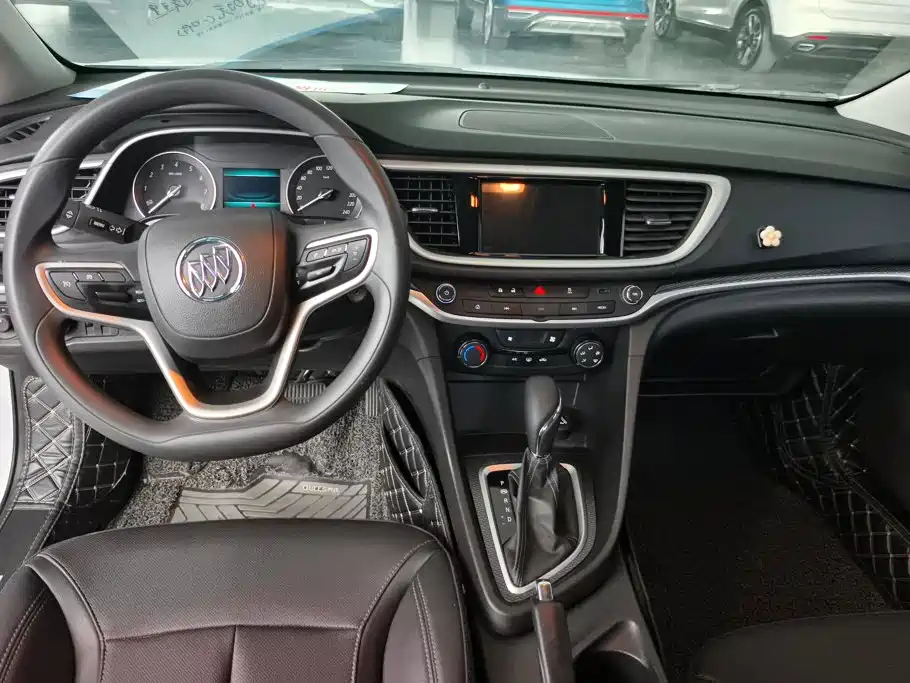 Buick Excelle 2022 — фото 12
