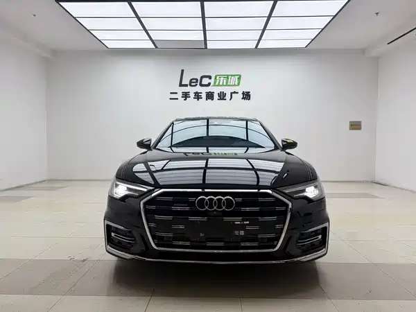 Audi A6L 2022