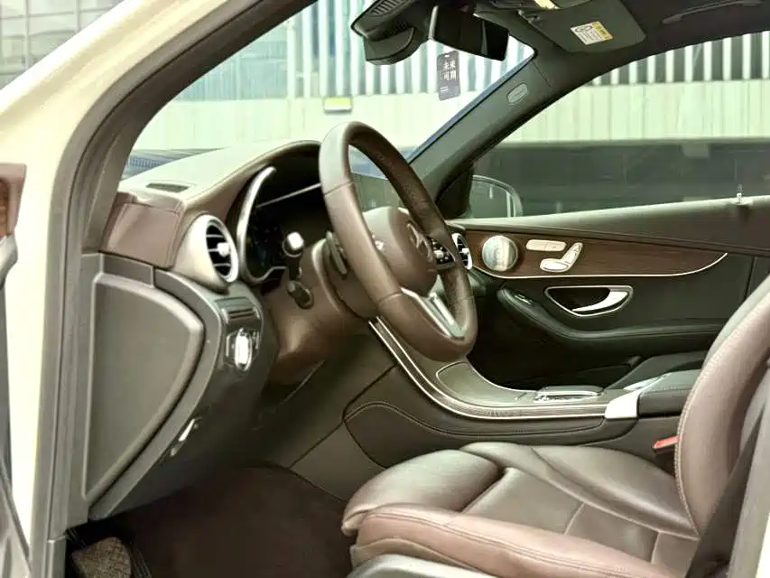 Mercedes-Benz GLC 2021