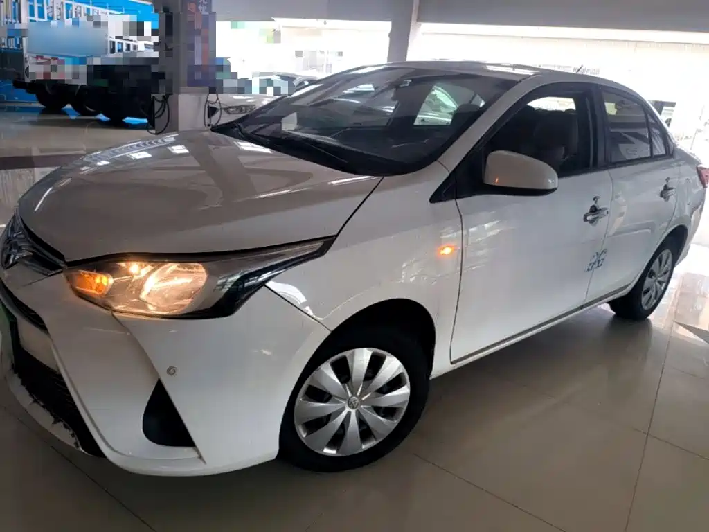 Toyota Yaris L 2019