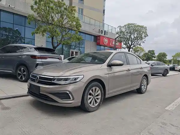 Volkswagen Bora 2023