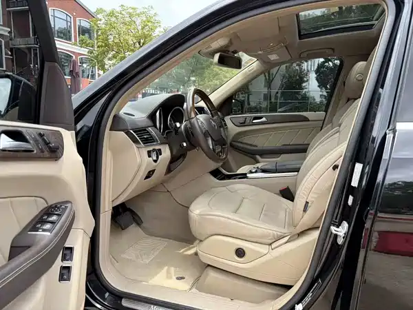 Mercedes-Benz GL-Class 2015