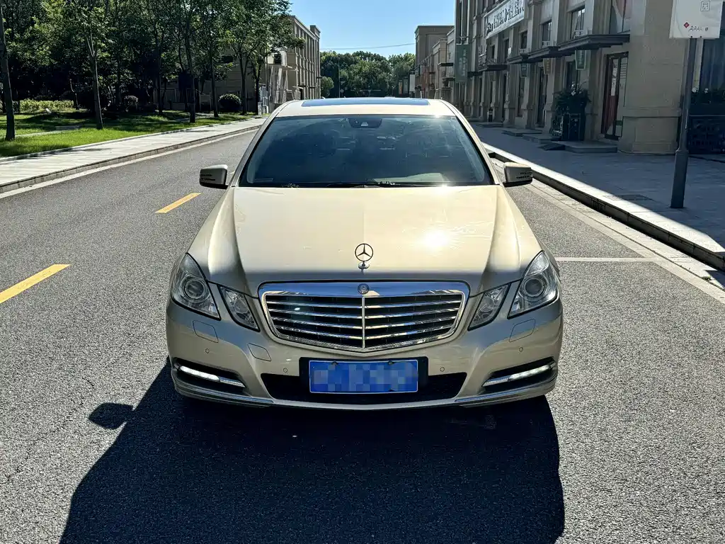 Mercedes-Benz E-Class 2012