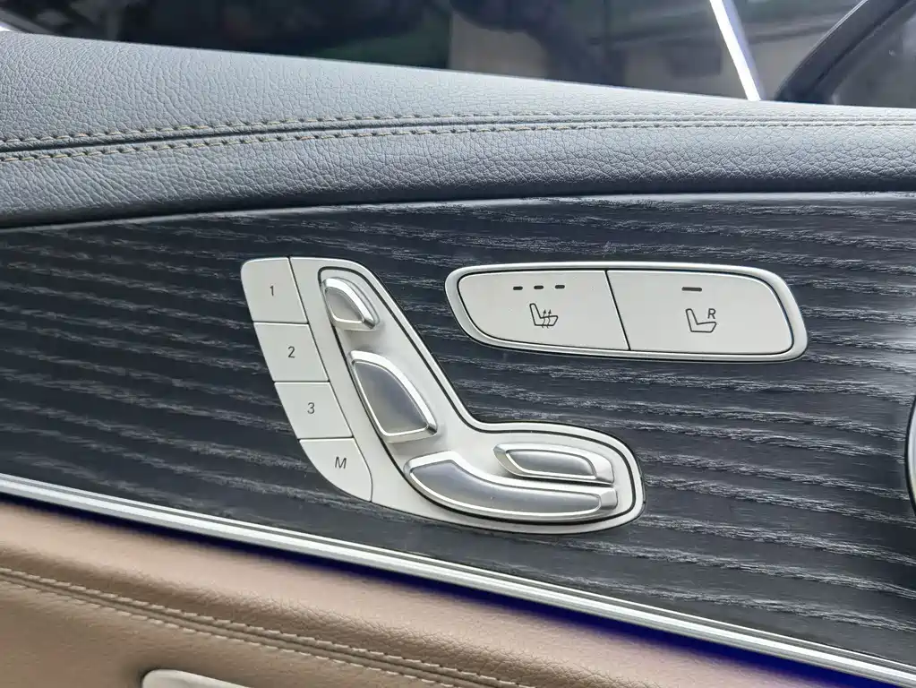 Mercedes-Benz E-Class New Energy 2021 — фото 12