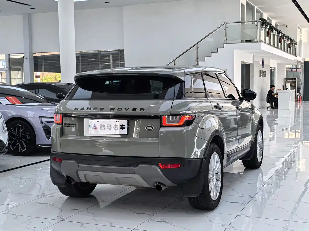 Land Rover Evoque 2016 — фото 13