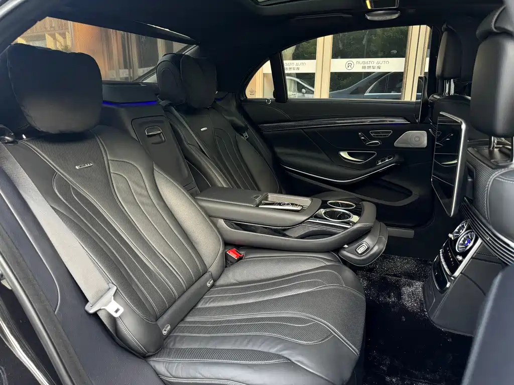 Mercedes-Benz S-Class AMG 2018 — фото 19