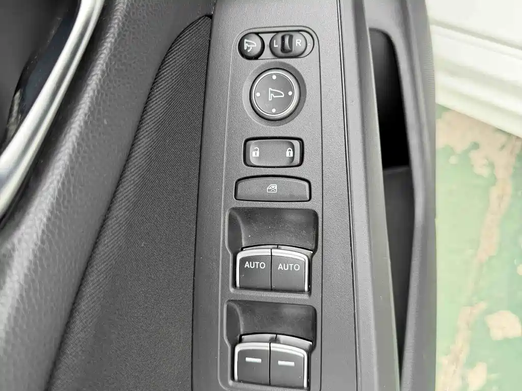 Honda Civic 2022 — фото 10