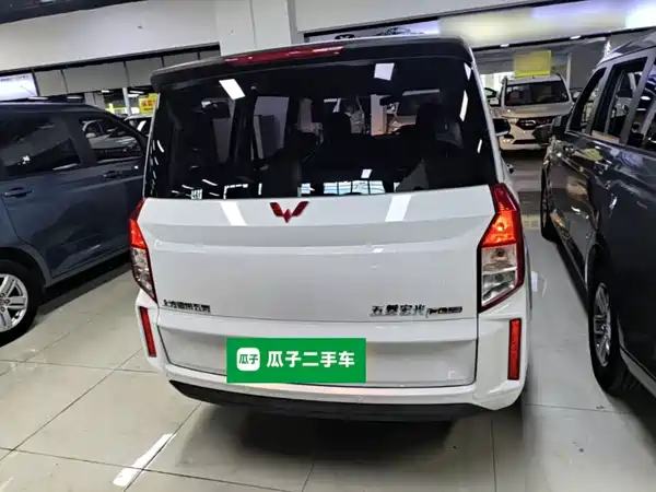 Wuling Hongguang PLUS 2022