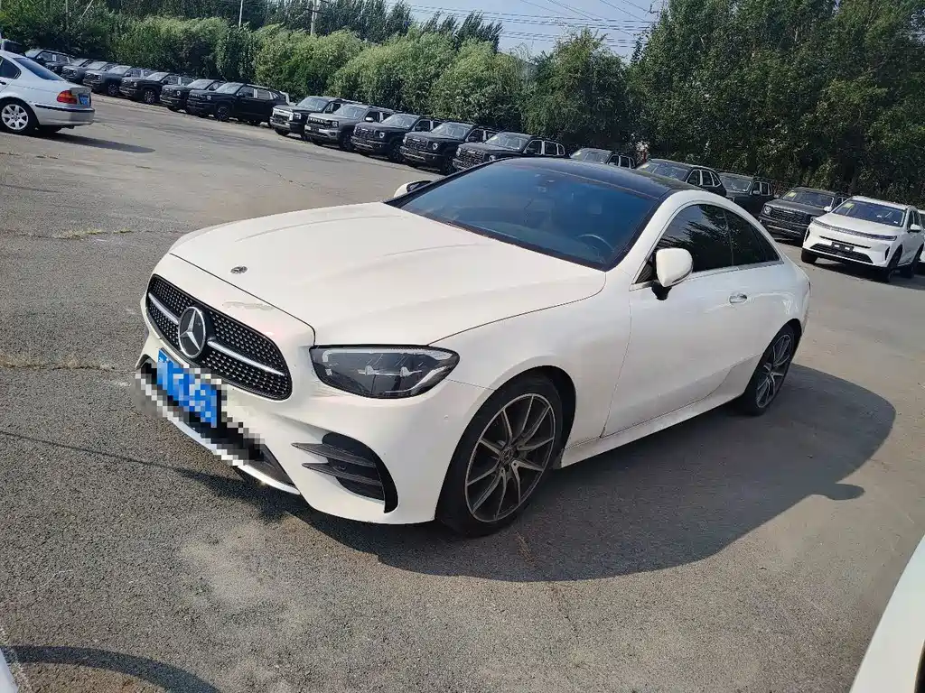 Mercedes-Benz E-Class 2022 — фото 1