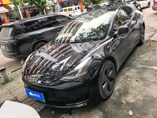 Tesla Model 3 2023