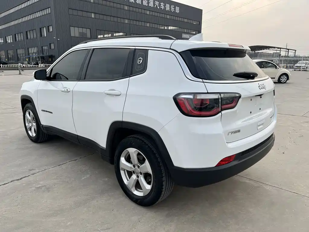 Jeep Compass 2020 — фото 23