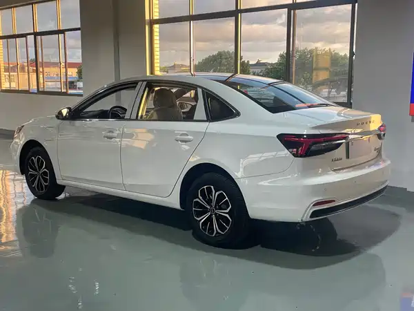 Roewe i6 MAX New Energy 2026