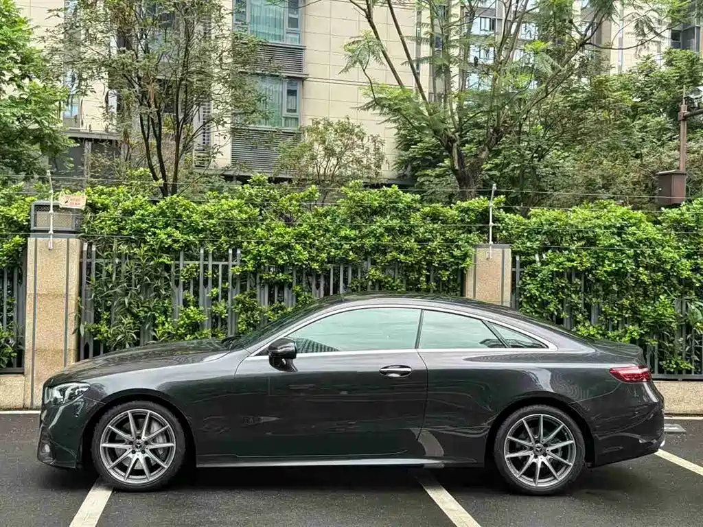 Mercedes-Benz E-Class 2023 — фото 2