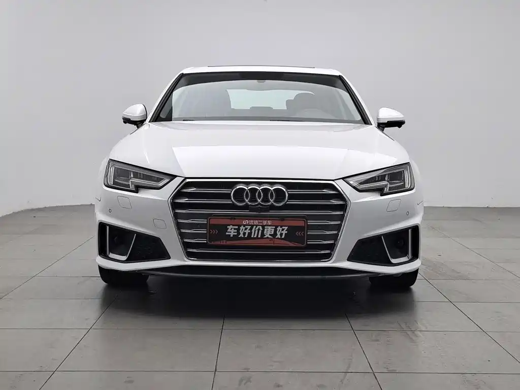 Audi A4L 2019