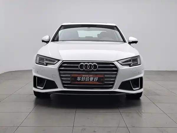 Audi A4L 2019