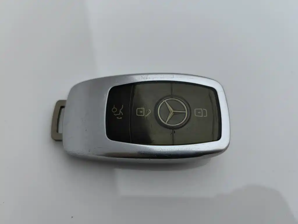 Mercedes-Benz E-Class 2020 — фото 19