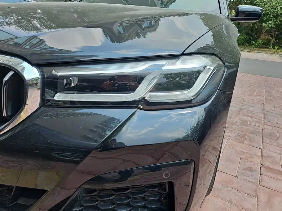 BMW 5 Series 2021
