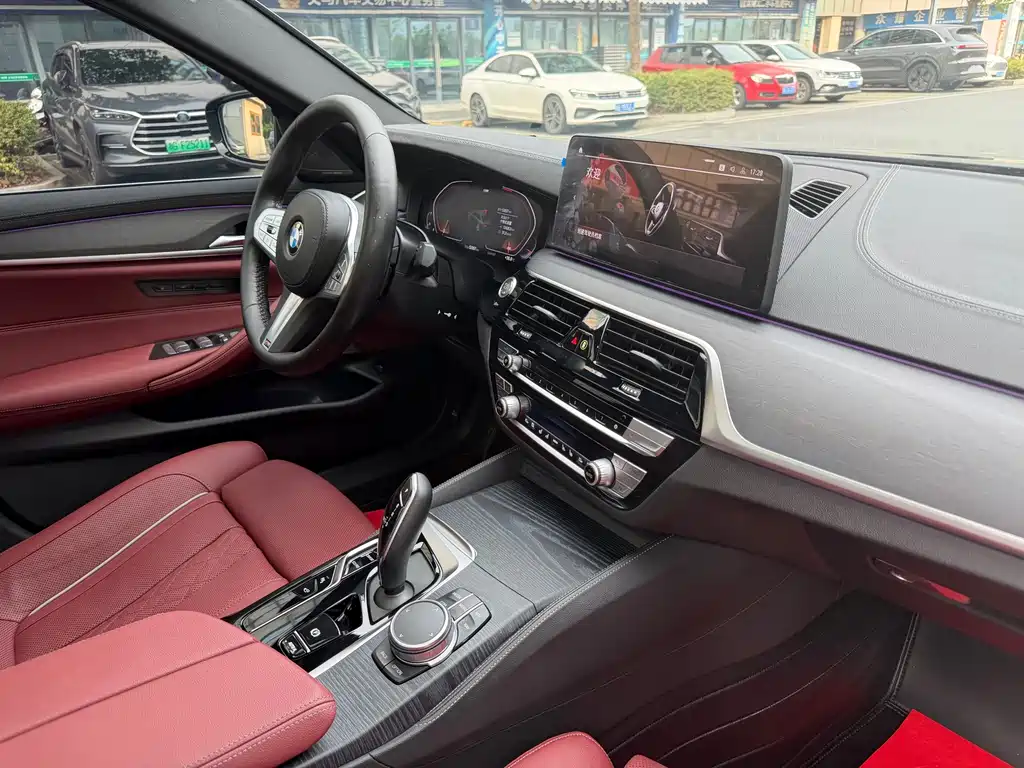 BMW 5 Series 2022