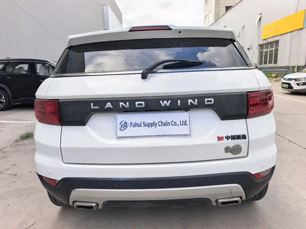 Landwind X7 2016 — фото 9