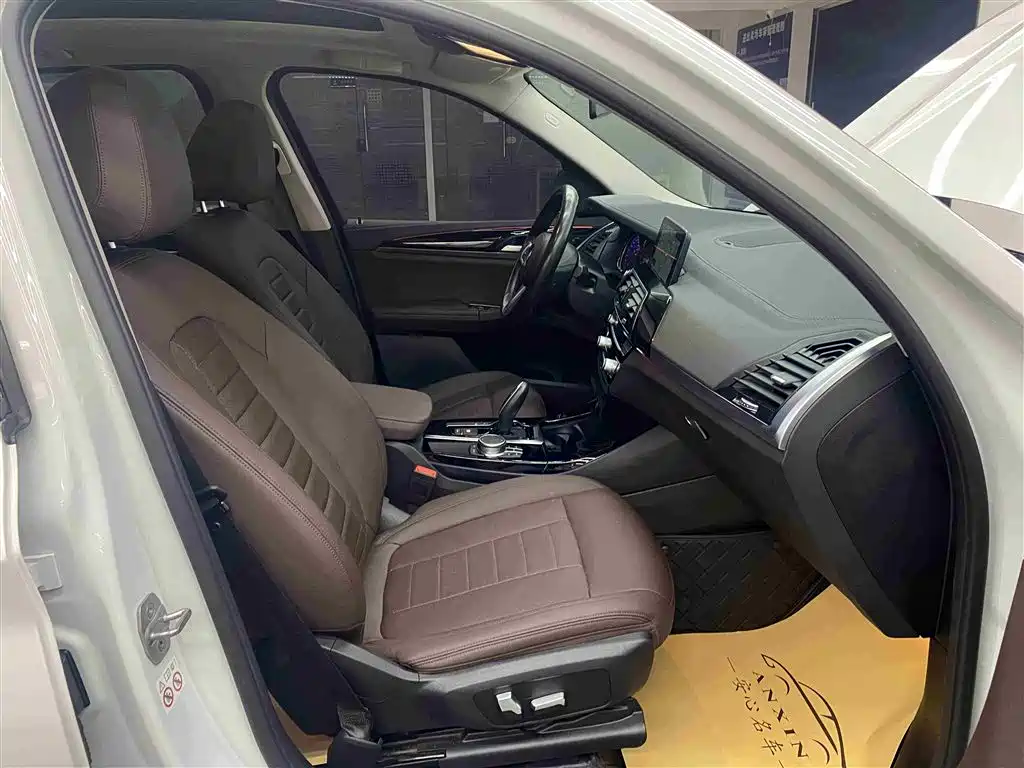 BMW X3 2019 — фото 10