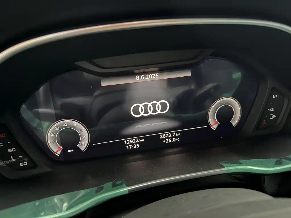 Audi Q3 2025 — фото 8