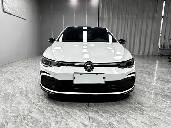Volkswagen Golf 2022