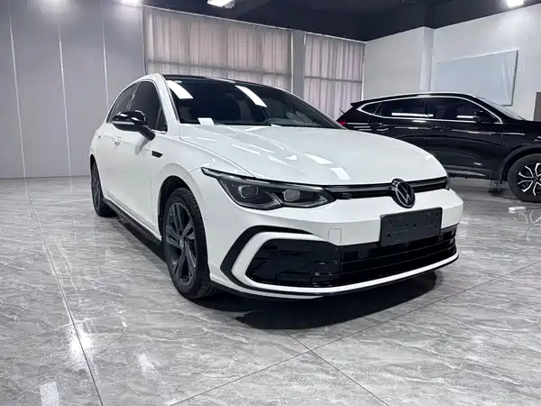 Volkswagen Golf 2022