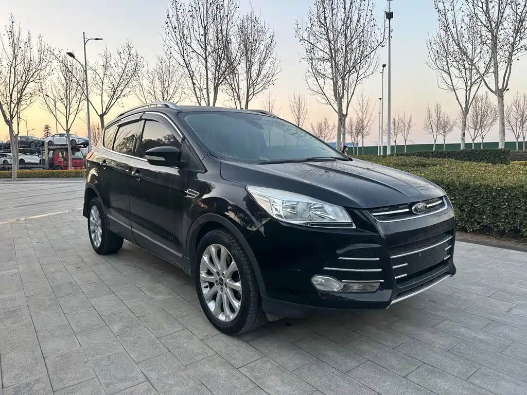 Ford Kuga 2015 — фото 3